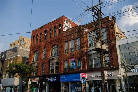 10 Queen Street West Tips For Easy Commute