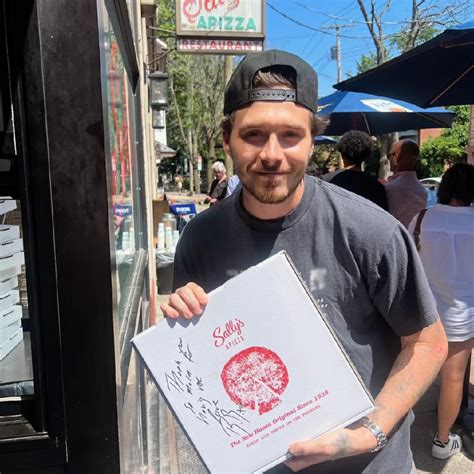 12 Celebrities Who Have Been Spotted Eating New Haven Pizza