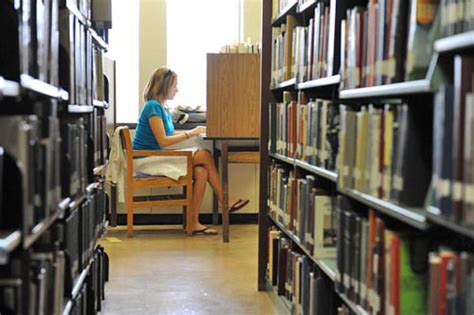 12 Library Access Tips For Alumni