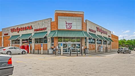 15Th Yale Walgreens: Convenient Pharmacy Solutions