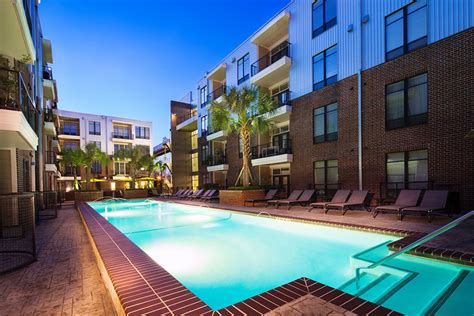 2125 Yale Houston: Spacious Apartment Rentals Available