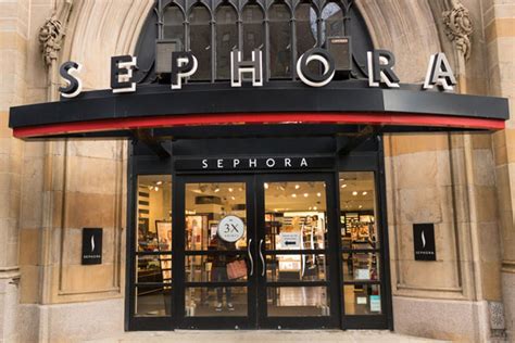 6 Sephora Secrets Revealed By Former Employees