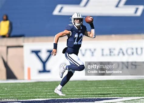 709 Yale Qb Stock Photos High Res Pictures And Images Getty Images