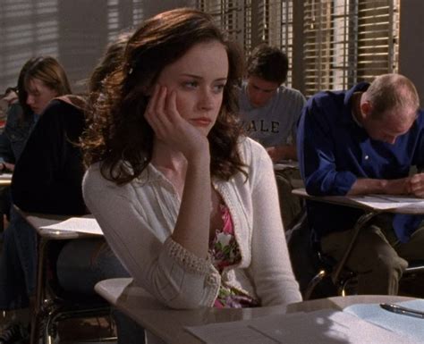 A Gilmore Girls Yale Easter Egg In Gossip Girl Pits Rory Against Blair