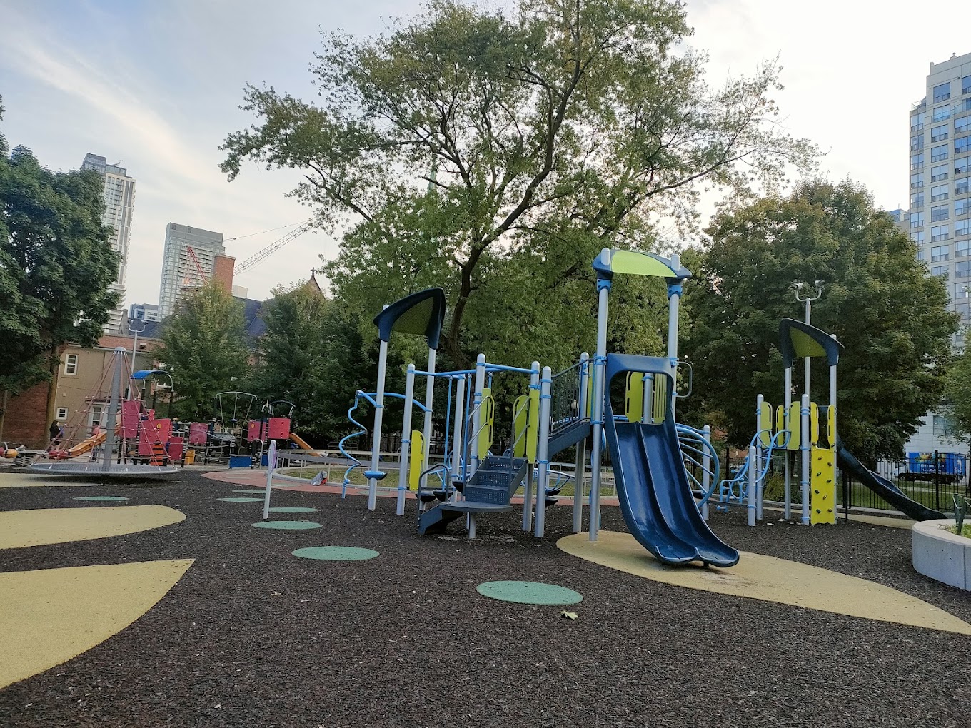 Allan Gardens Playground Guide: Explore & Play