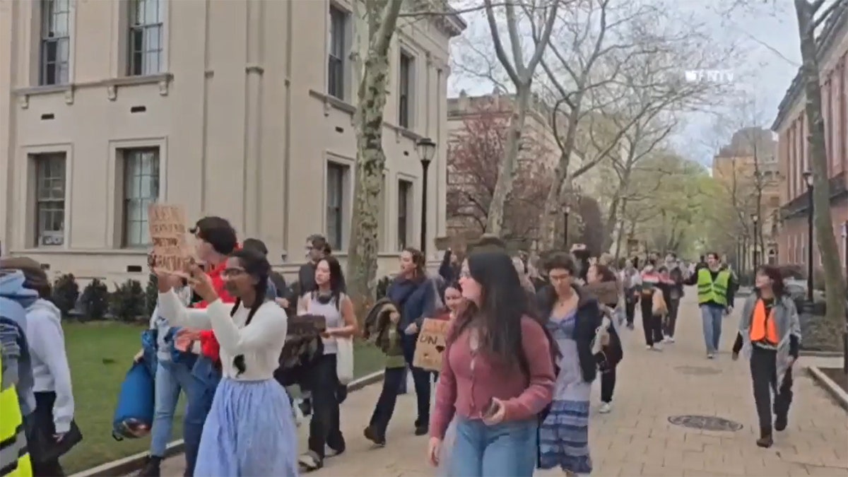 Anti Israel Yale Protesters Joining Columbia Students In Amp 39 Tear Down Our