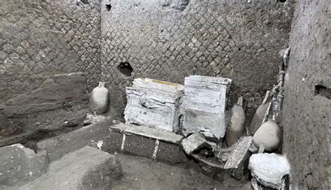 Bedroom Used By Slaves Found By Archaeologists Near Pompeii