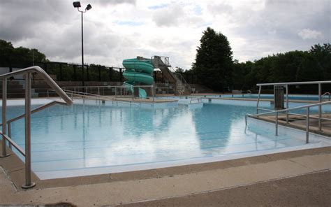 Best Public Outdoor Swimming Pools In Toronto