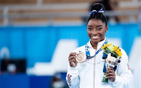 Biles Returns To Olympic Competition Wins Bronze On Beam Kget 17 News