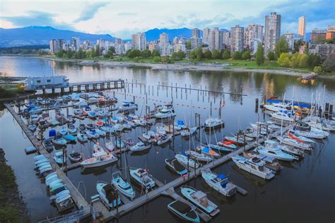 Burrard Civic Marina: Best Mooring Options