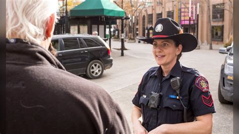 Calgary Police Use Of Force Incidents Down 11% Since Body-Worn Cameras ...