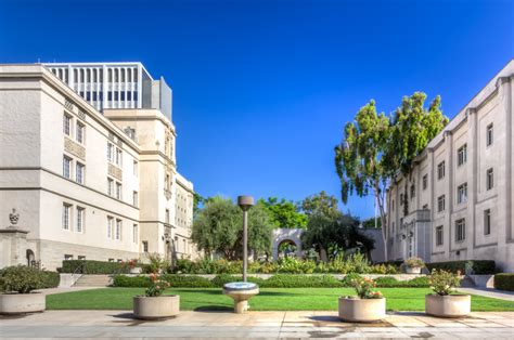 Caltech Uniquely Difficult But A Wonderful Place To Study Student