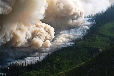 Canada Wildfires Rage As State Of Emergency Declared Abc News