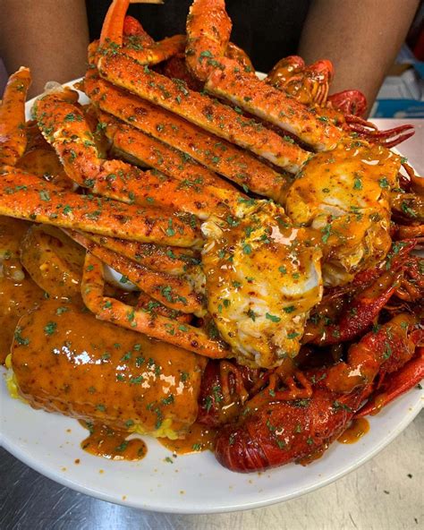 Crabs On The Run Features Seafood Cuisine In Tallahassee Florida