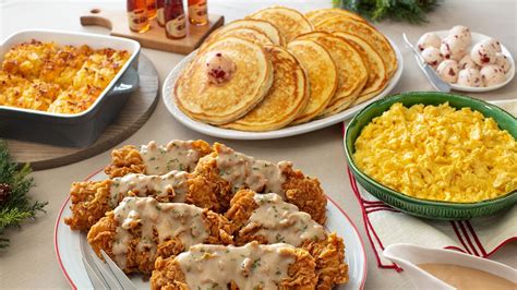 Cracker Barrel S Holiday Menu Aims To Cater To Gatherings Of All Sizes