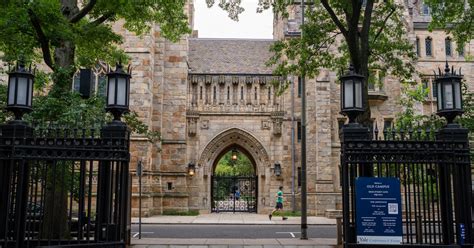 Does Yale Require Sat