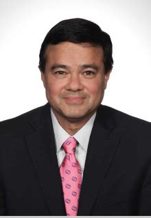 Dr James Yue Yale