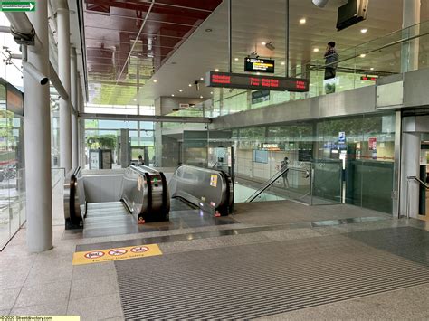 Entrance Exit C Buona Vista Mrt Station Ew21 Cc22 Image Singapore