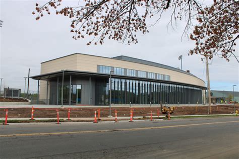 Field House Next To Reese Stadium Nears Completion Yale Daily News