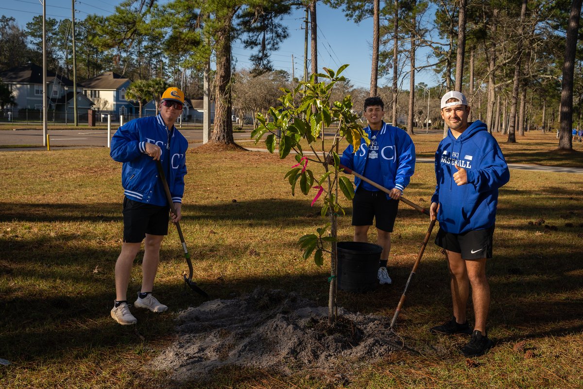 Fscj On Twitter What A Beautiful Day To Celebrate Arbor Day Planting