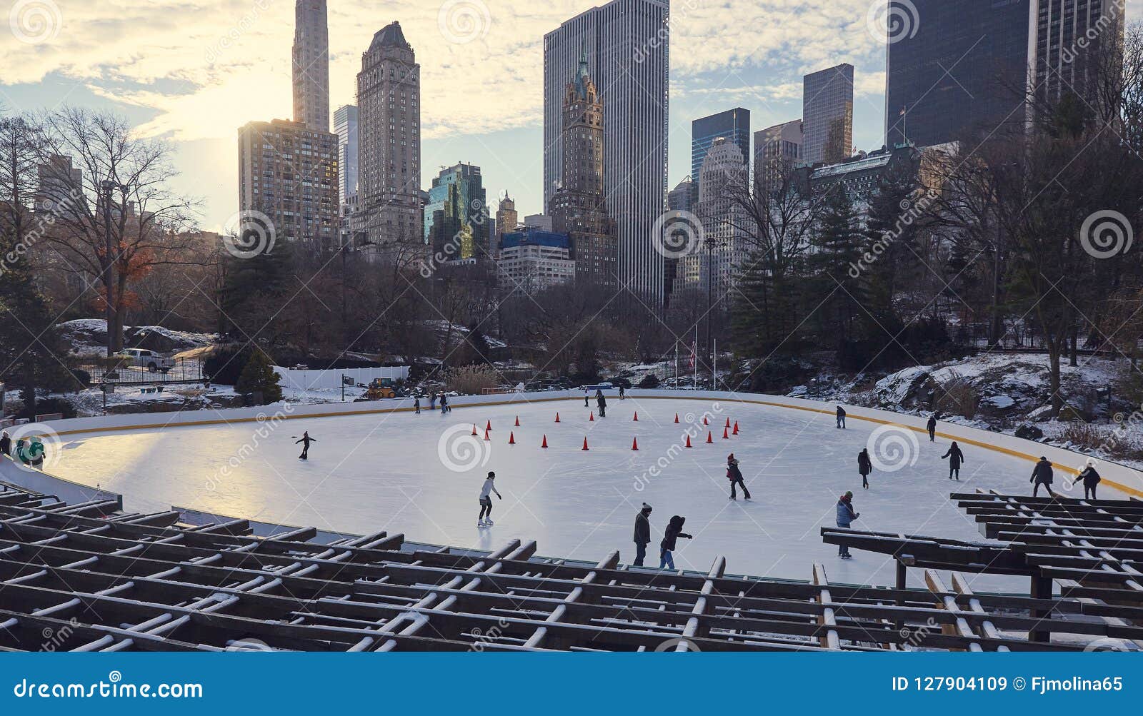 High Park Skating Rink Guide: Ice Fun