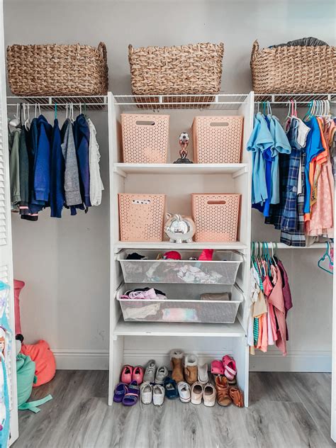 How Does La Penderie Work? Closet Organization Tips