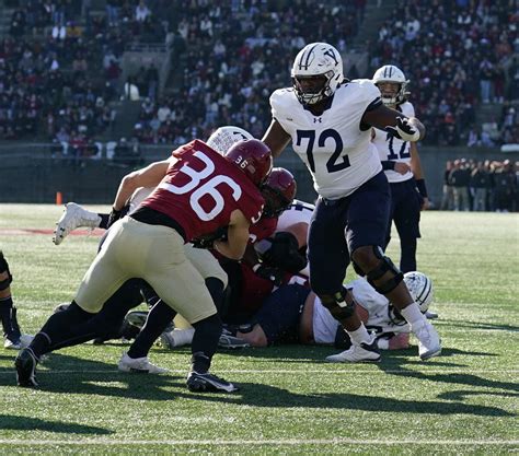 How Does Yale Offensive Tackle Dominate Games? Strategies