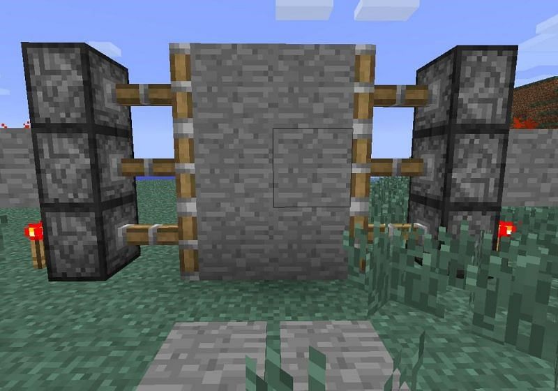 How To Make A Secret Minecraft Java Edition Door Easily