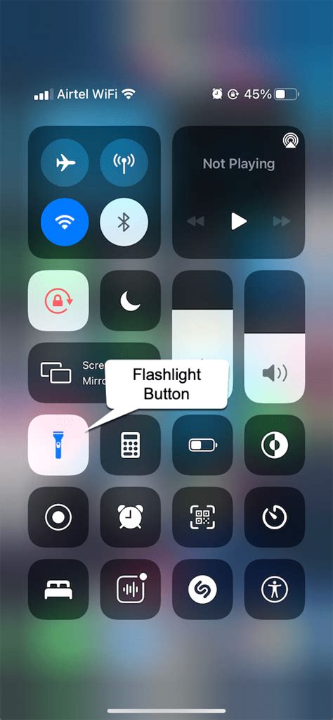 How To Turn Off The Flashlight On An Iphone 12