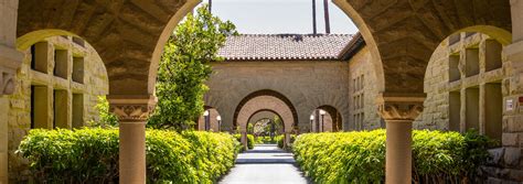 Living At Stanford Stanford R De