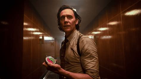 Loki Tom Hiddleston On Mastering The Art Of Time Slipping Marvel