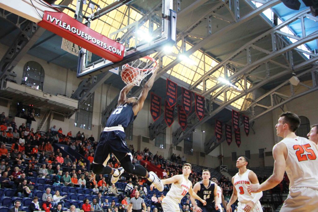 Men S Basketball Injury Ridden Yale Drops First Two Games Yale Daily