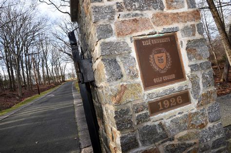 New Haven Signs Off On Yale Golf Course Renovation