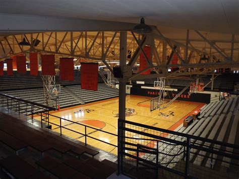 Paris High School S Ernie Eveland Gymnasium