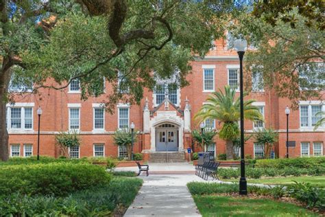 Peabody Hall Uf Guide: Student Life Inside