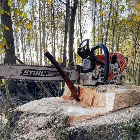 Power Chainsaw: Master Chainsaw Techniques Easily