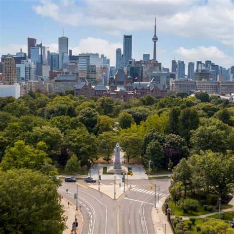 Queen's Park Toronto: Explore City Attractions