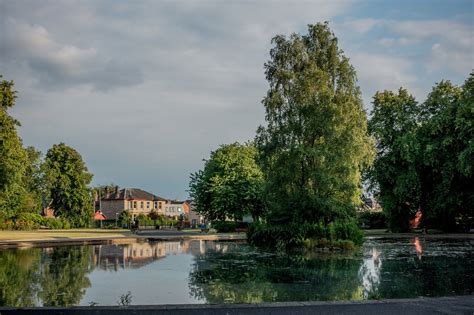 Robertson Park Enjoy Some Family Fun In This Renfrew Park Paisley Is