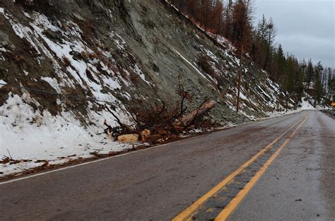 Rock Slide Closes Hwy 35 Lake County Leader