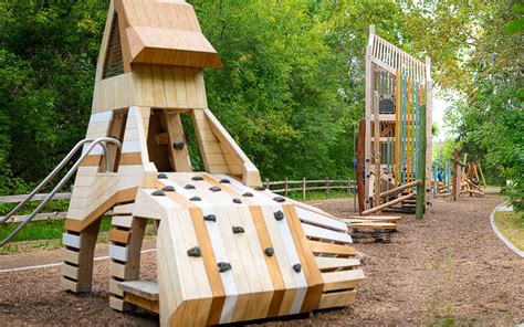 Sir Wilfrid Laurier Park Natural Playground Earthscape Play