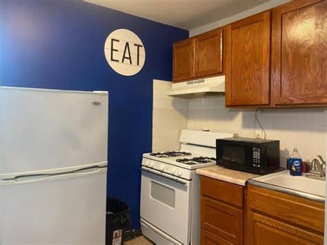 Spacious Amp Cozy Studio Short Walk To Yale West Haven Vacationrenter