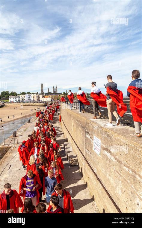 St Andrews Fife Scotland 03 September 2023 New Students At The