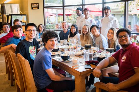 Stanford Students Dine At The Chef S Table Stanford News