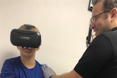 Study Indicates Vr Headsets Reduce Fear Of Needles In Children The Vr