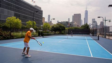 Tennis Courts In Nyc Where To Play Outdoors If You Re On A Budget