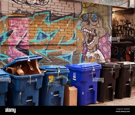 Toronto Garbage Containers