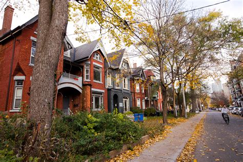 Toronto Housing Options: Find Your Home