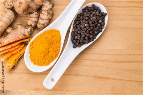 Turmeric With Pepper: Enhances Bioavailability