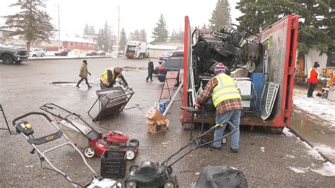 Unwanted Items Too Large To Fit In Black Bin City Of Calgary S