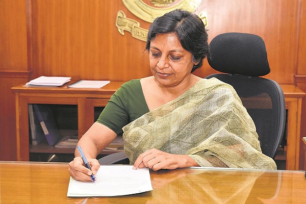 Vini Mahajan Becomes Punjab S First Woman Chief Secretary Elets Egov